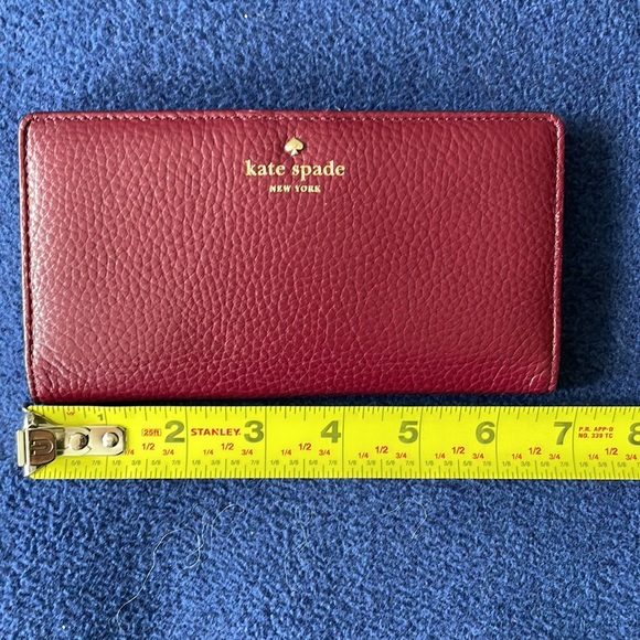 Kate Spade Bifold Wallet - wine approximately 6.5 x 3.5 - Picture 5 of 6